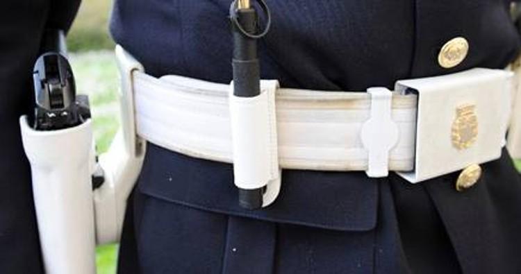 Avviso sui risultati della procedura di affidamento: fornitura di attrezzature, strumentazioni e servizi per la realizzazione di un sistema di deposito armi - cig. 9342722218