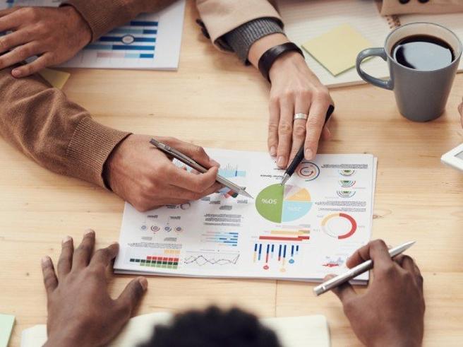 Avviso Selezione Per "Ufficiale Direttivo" 